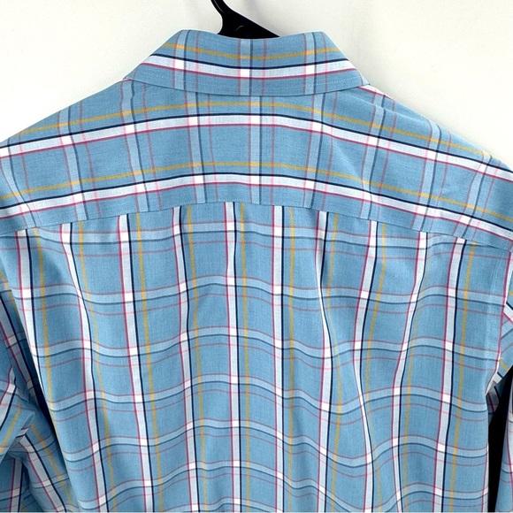 UNTUCKit Longsleeve Wrinkle Free Botton Down Shirt - Picture 4 of 7